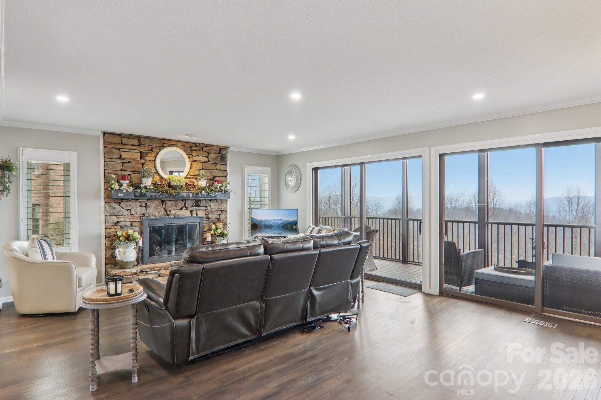 1601 Fleetwood Plaza