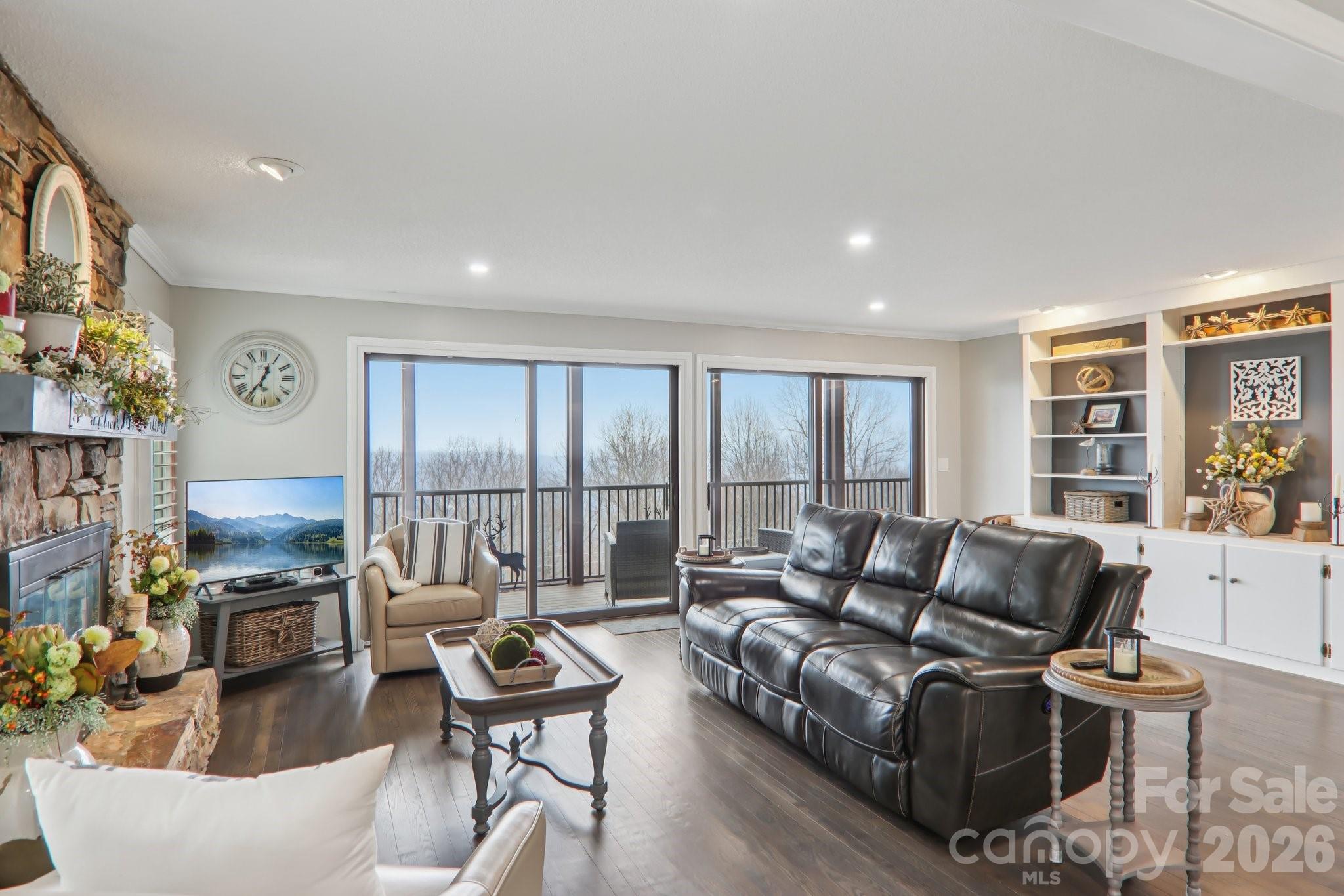 1601 Fleetwood Plaza