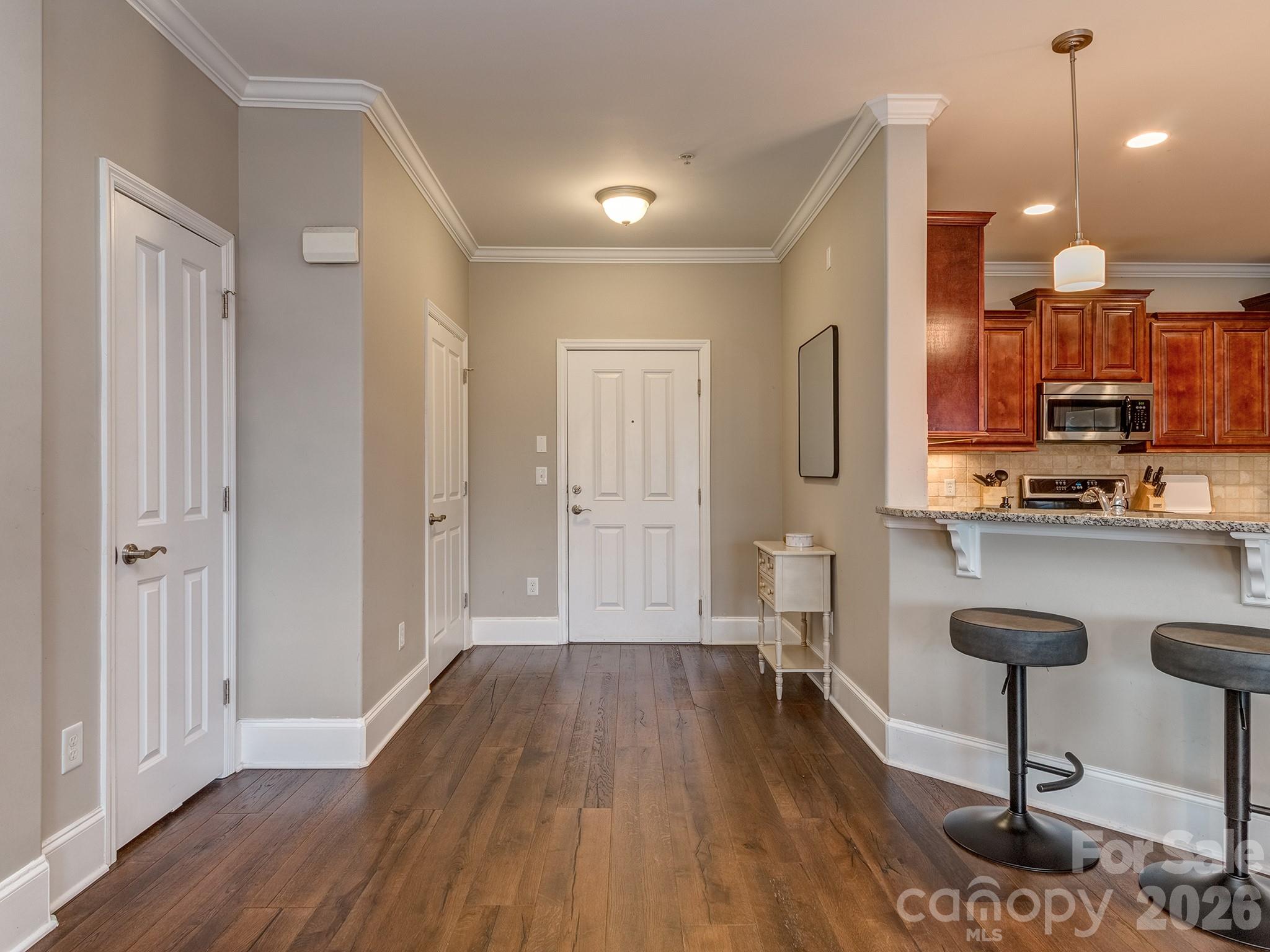 6605 Central Pacific Avenue 402