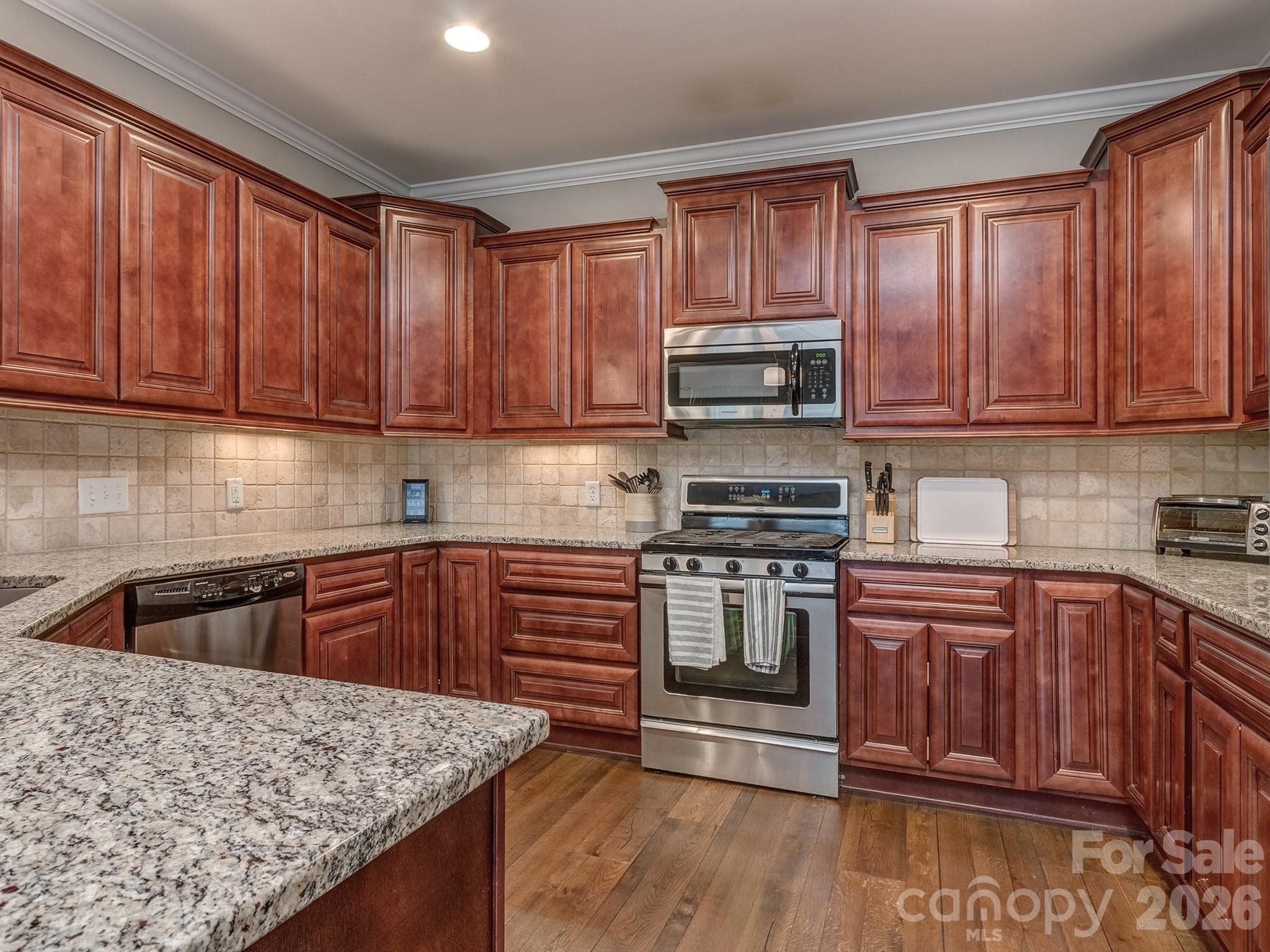 6605 Central Pacific Avenue 402