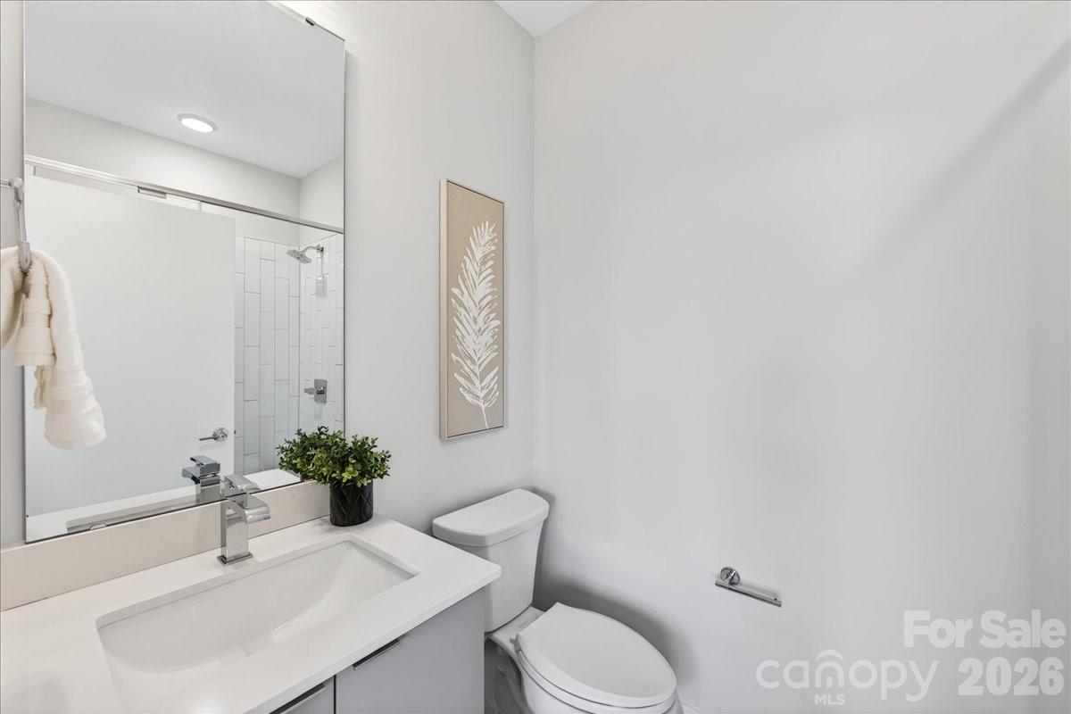 Bronson Square - Residential