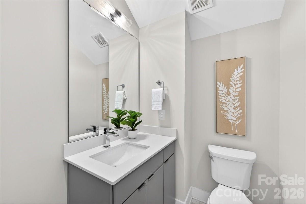 Bronson Square - Residential