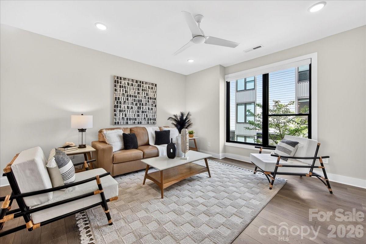 Bronson Square - Residential