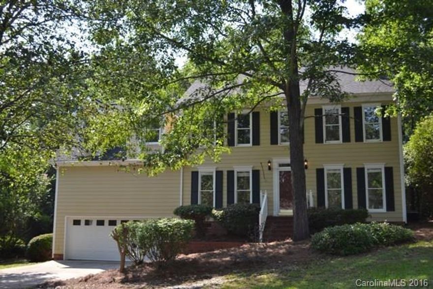 Wonderful opportunity to own a lovely home in Brookwood sitting on a large half acre lot.  Beautiful home with grand entrance offers formal dining room, formal living , great room with fireplace/gas logs.  Huge kitchen and eating area, 3 bedrooms, 3.5 baths.  Laundry room is conveniently located upstairs with the bedrooms.  Large deck, double garage.