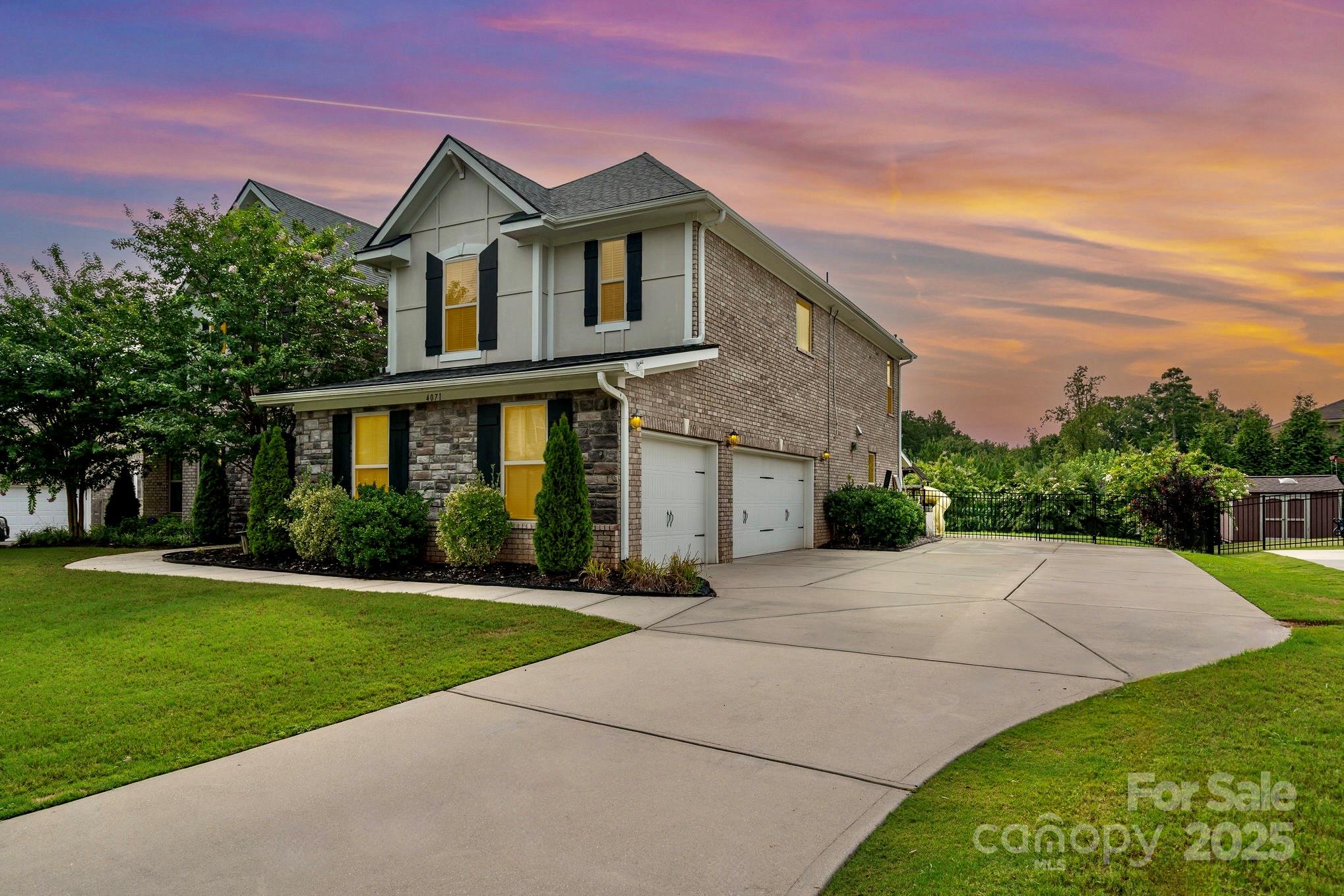 The Preserve At Riverchase - Residential