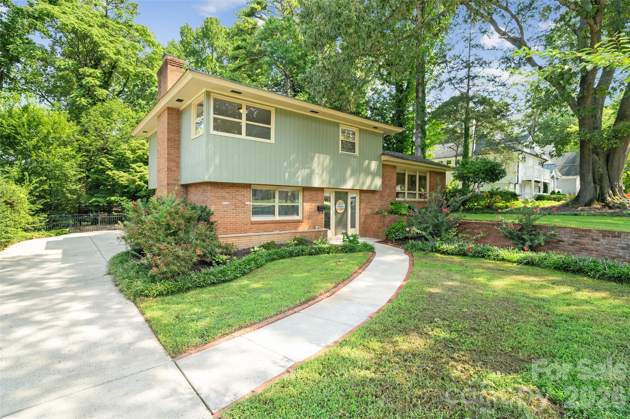 2911 Arundel Drive