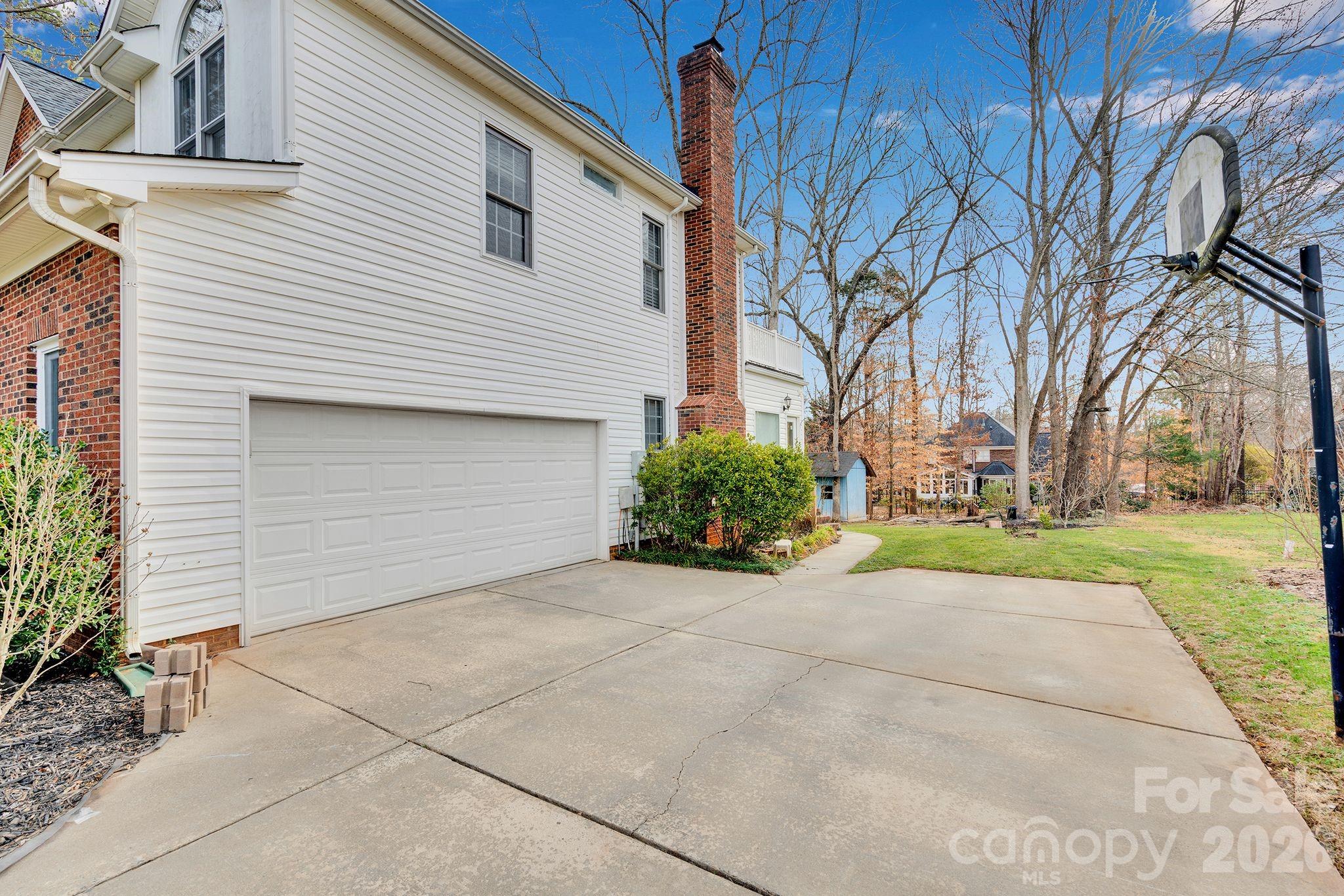 5305 Ravenglass Court