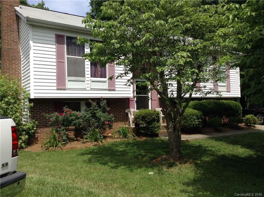 So much room for the money and in the end of cul-de-sac. Can easily be 5 BR's or 4 BR + Bonus room also have an additional office. 3 Exterior doors (Front, rear deck on upper level and patio on LL. New engineered H/W & Laminate floors upstairs. Large rooms. Roof about 2 yrs of age. Storage bldg remains but needs new roof/ Fenced back cul-de-sac yard.