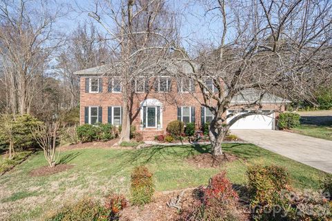 Photo of 14604 Hanloch Court, Charlotte, NC 28262 (MLS # 4337953)