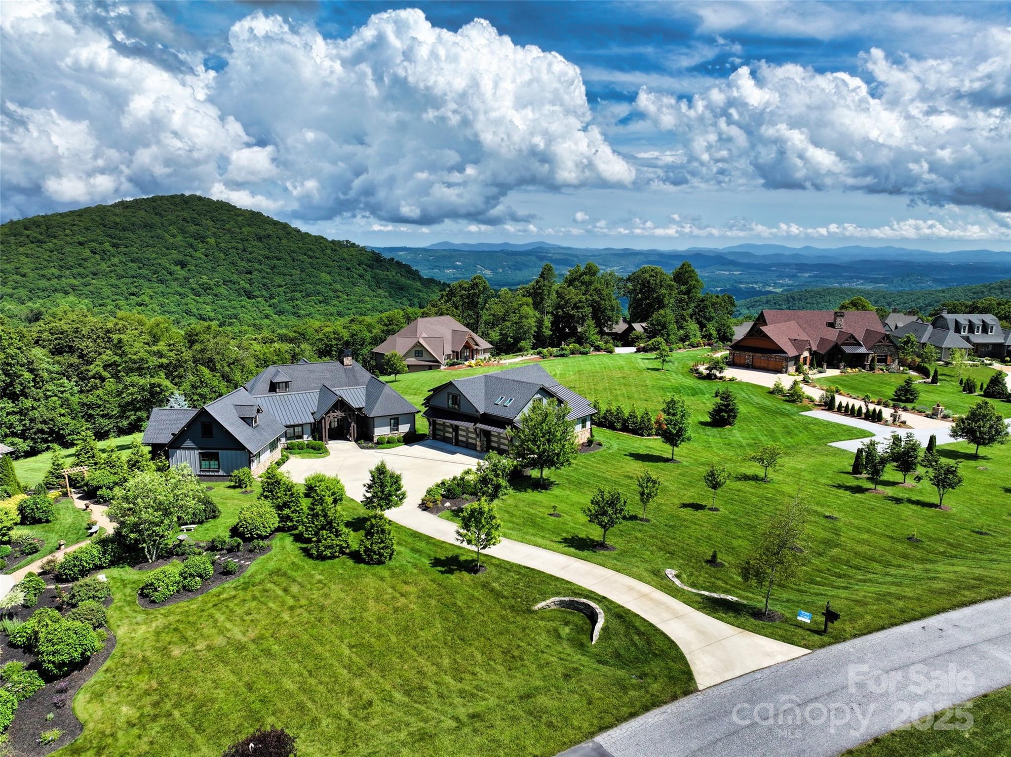 23 Thunder Mountain Road