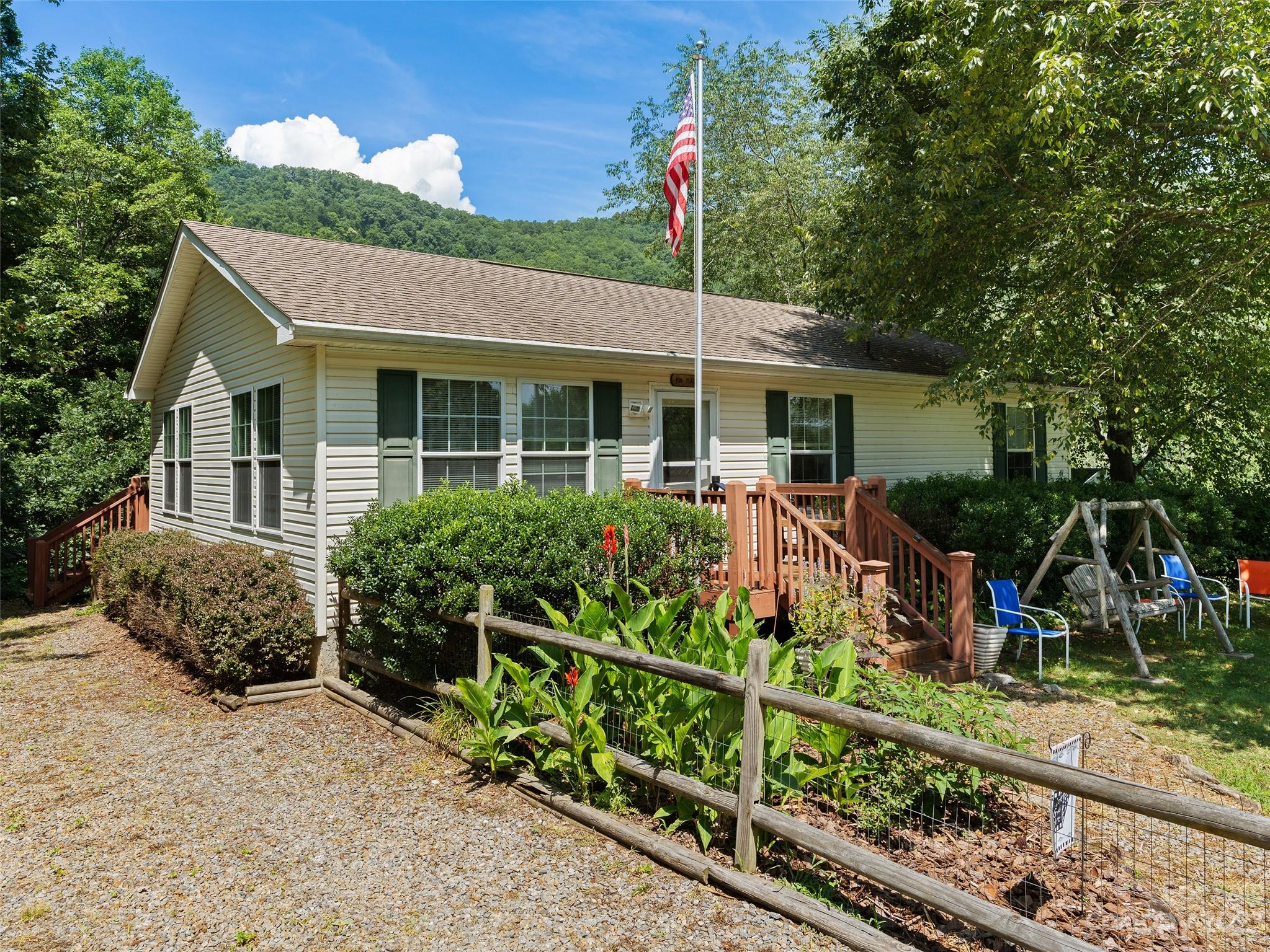 Country Place Of Waynesville - Residential
