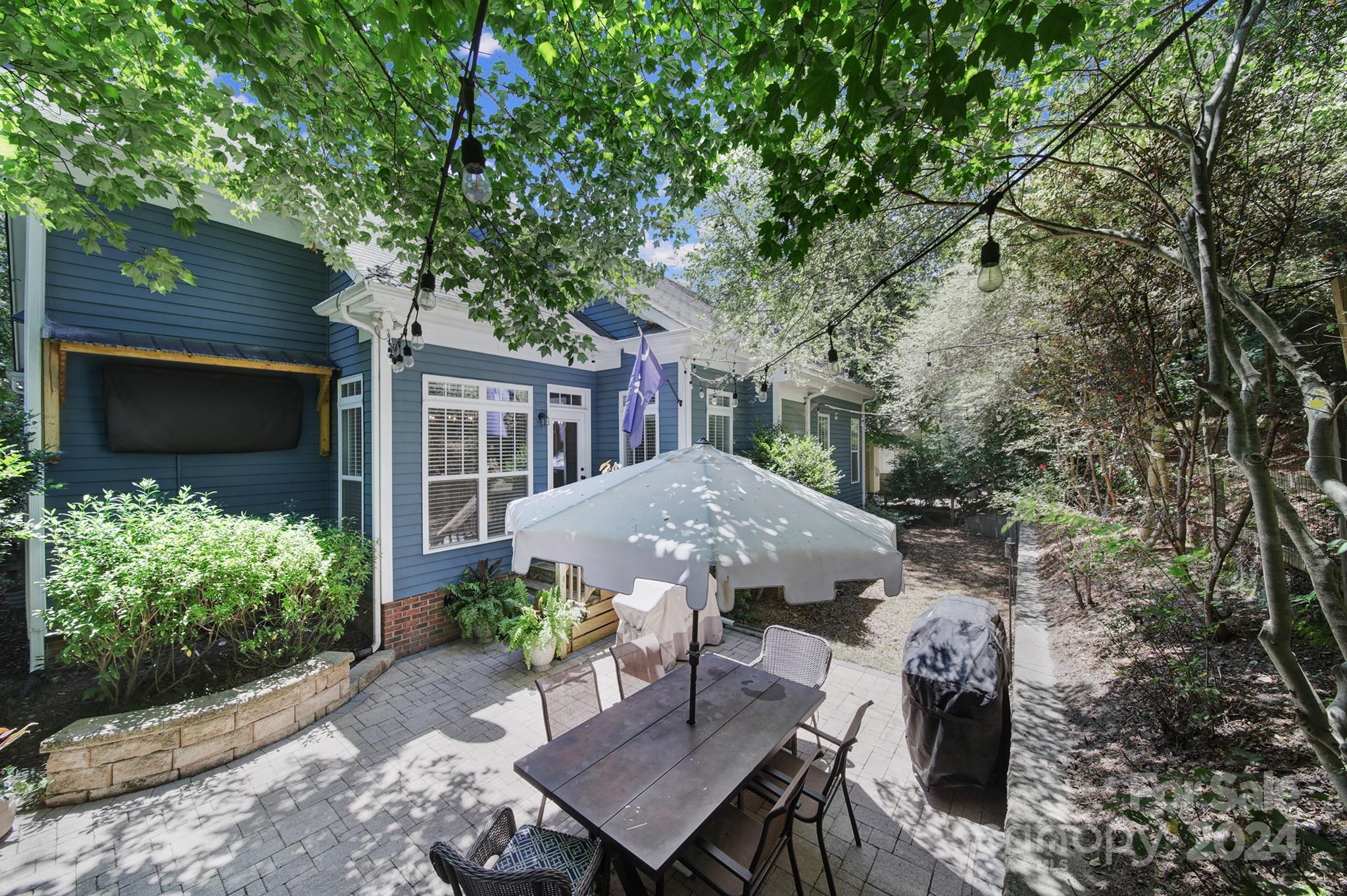 Lake Shore - Residential