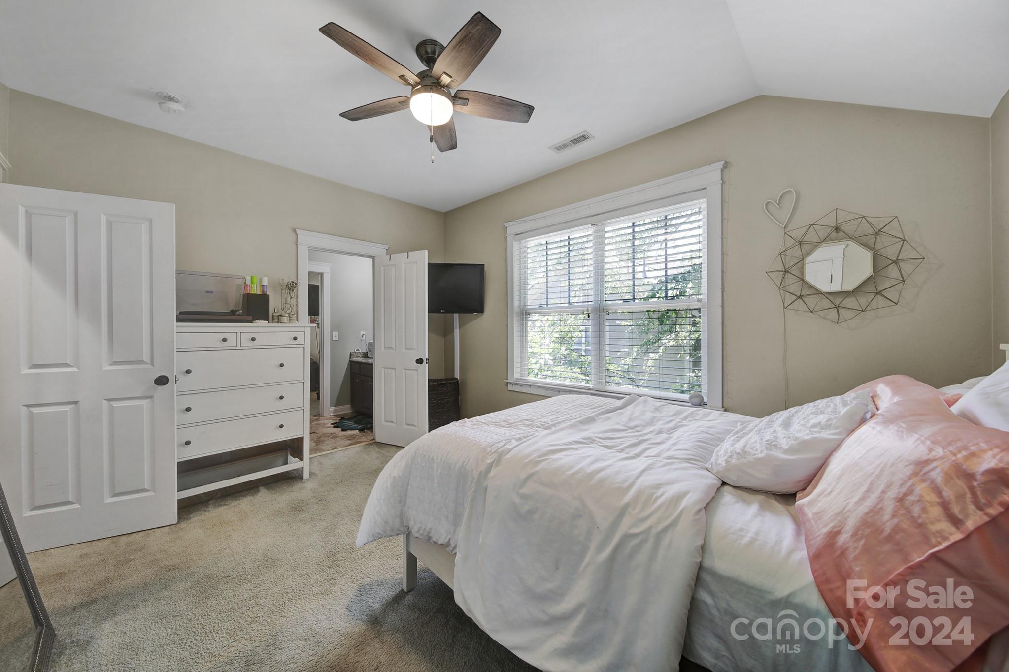 Lake Shore - Residential