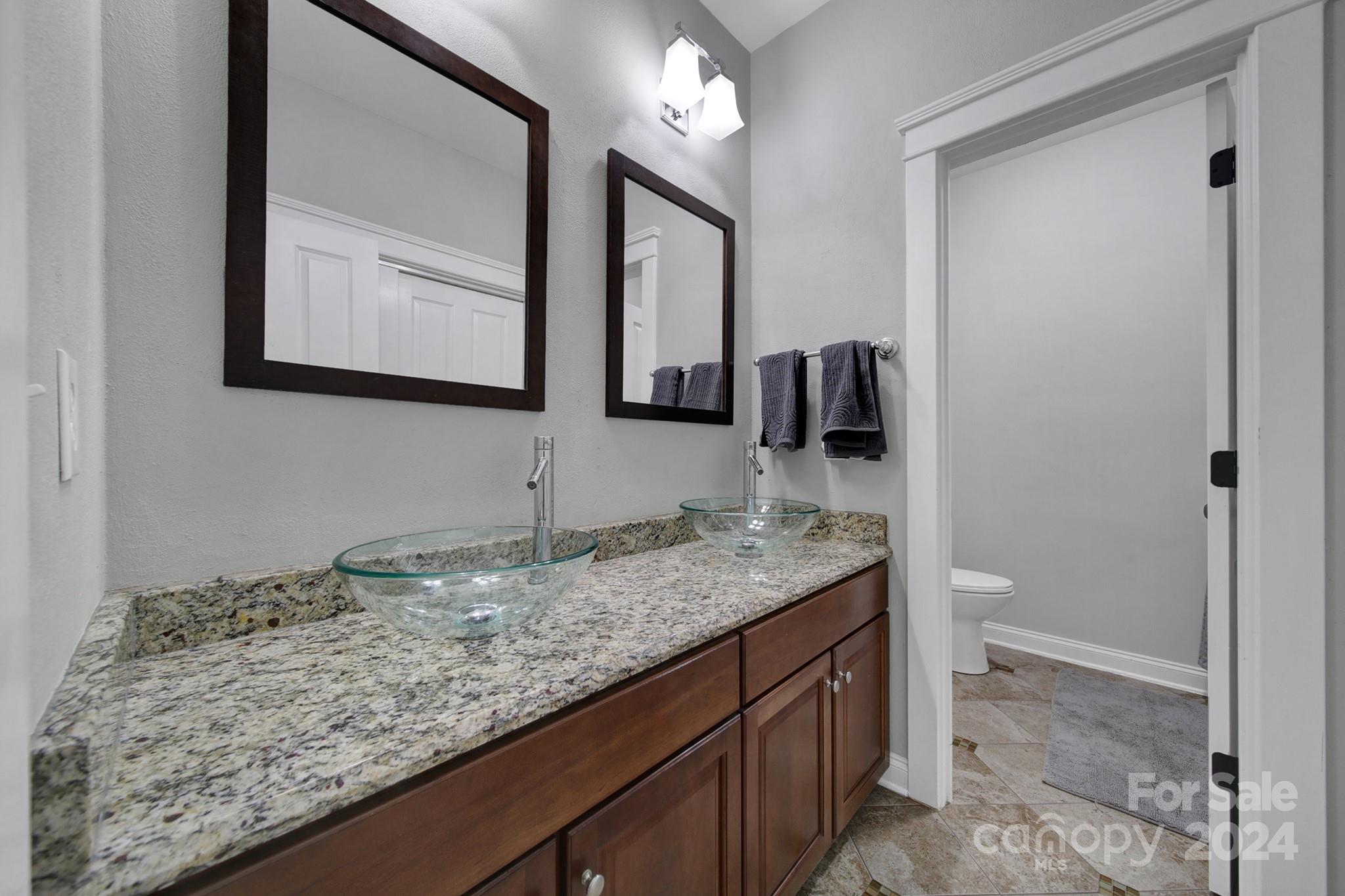 Lake Shore - Residential