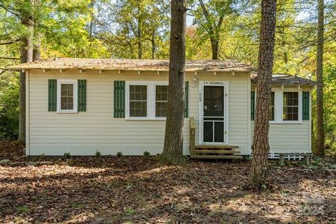 A home in Hendersonville