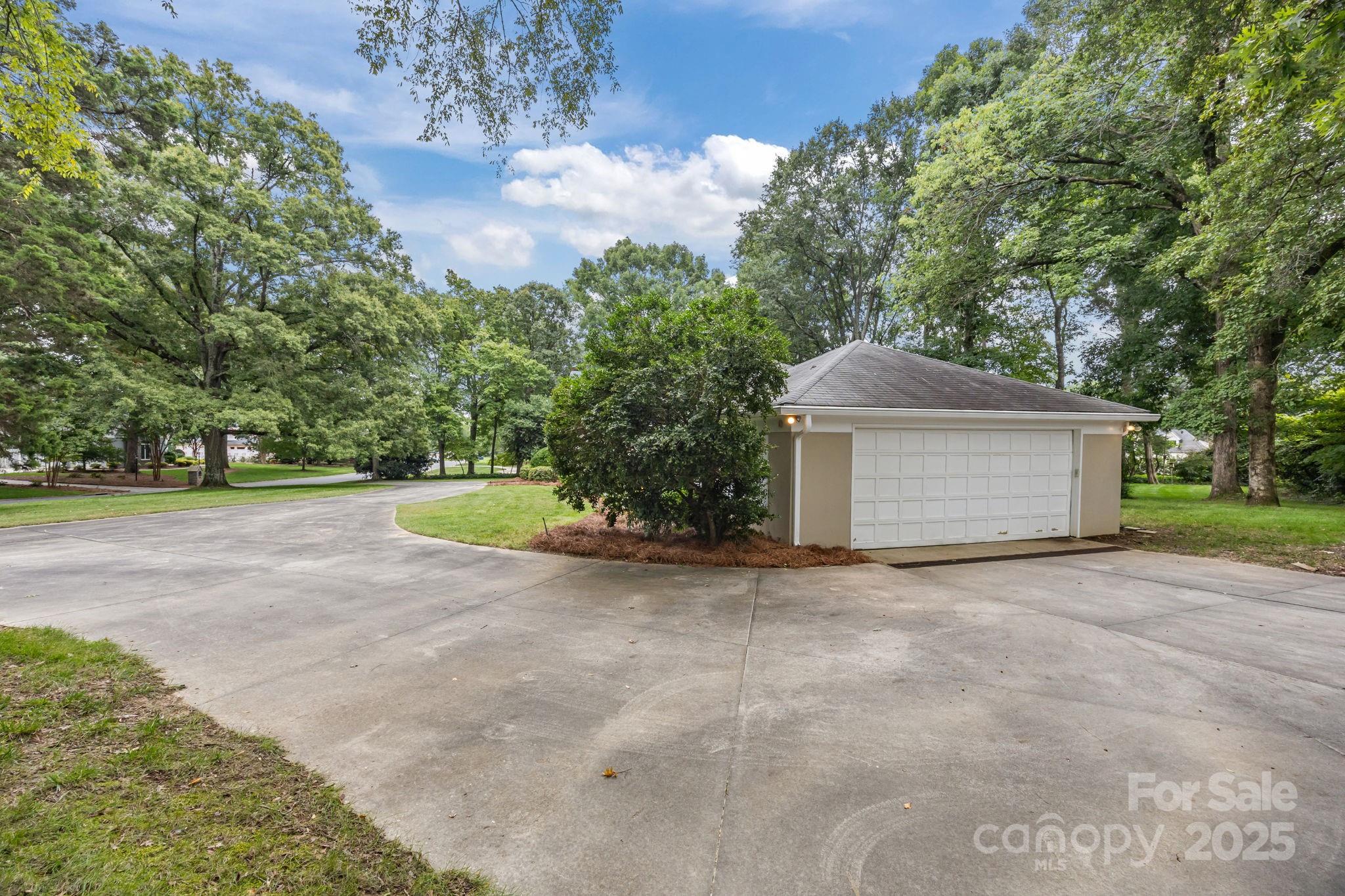 Carmel Estates West - Residential