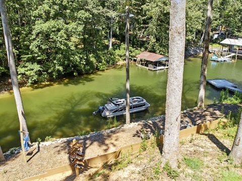 3748 Landmark Drive Sherrills Ford NC 28673