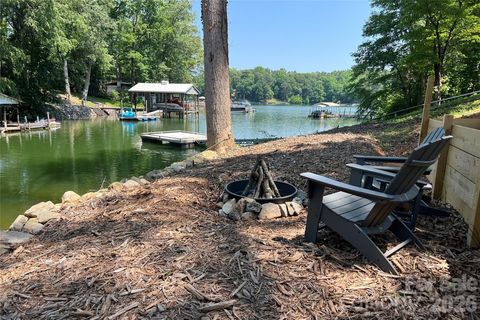 3748 Landmark Drive Sherrills Ford NC 28673