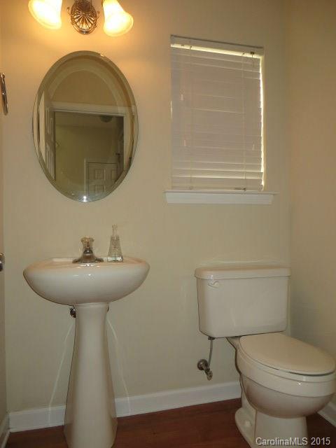 Lynnwood Farms - Residential