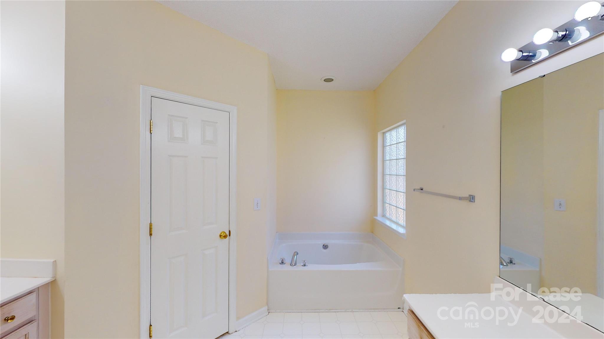 Steelechase - Residential Lease