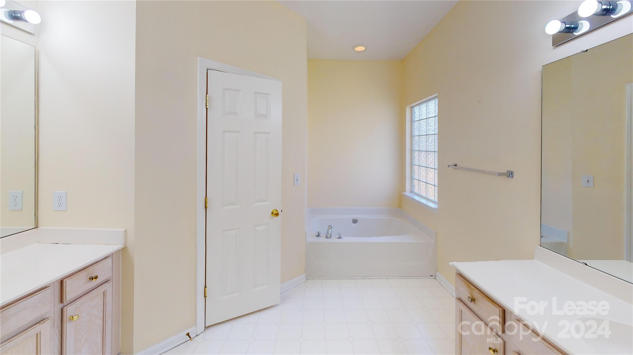 Steelechase - Residential Lease