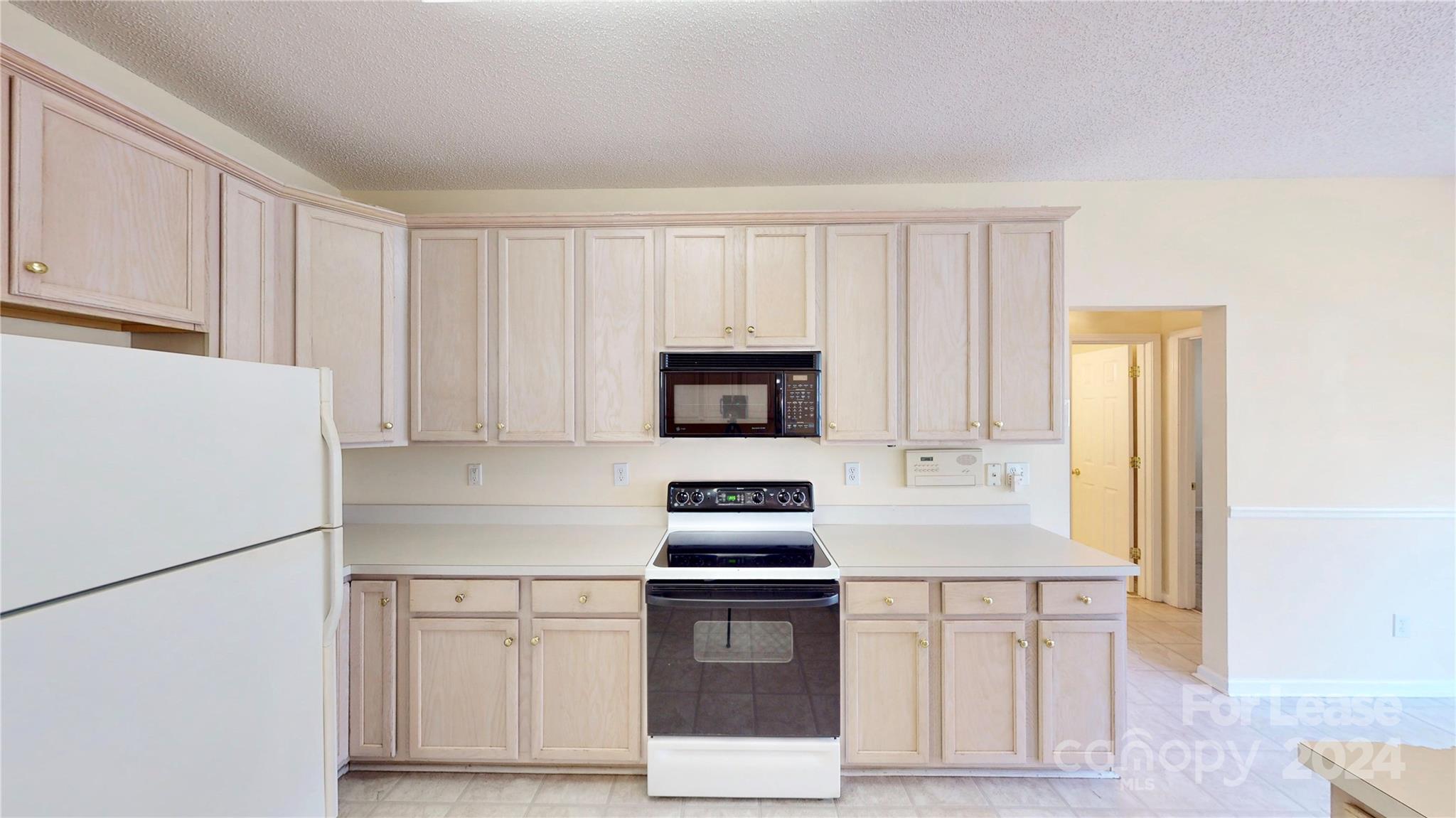 Steelechase - Residential Lease