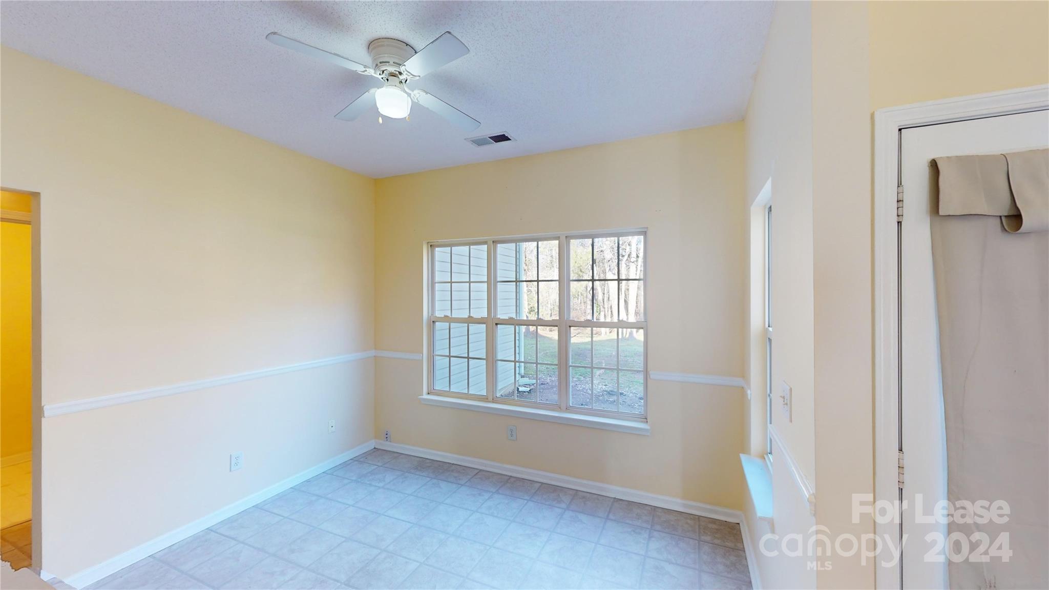Steelechase - Residential Lease
