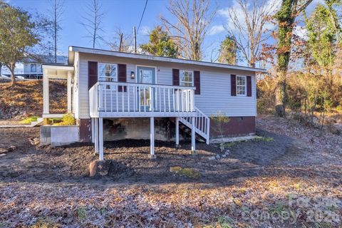 49 E Livingston Street Tryon NC 28782