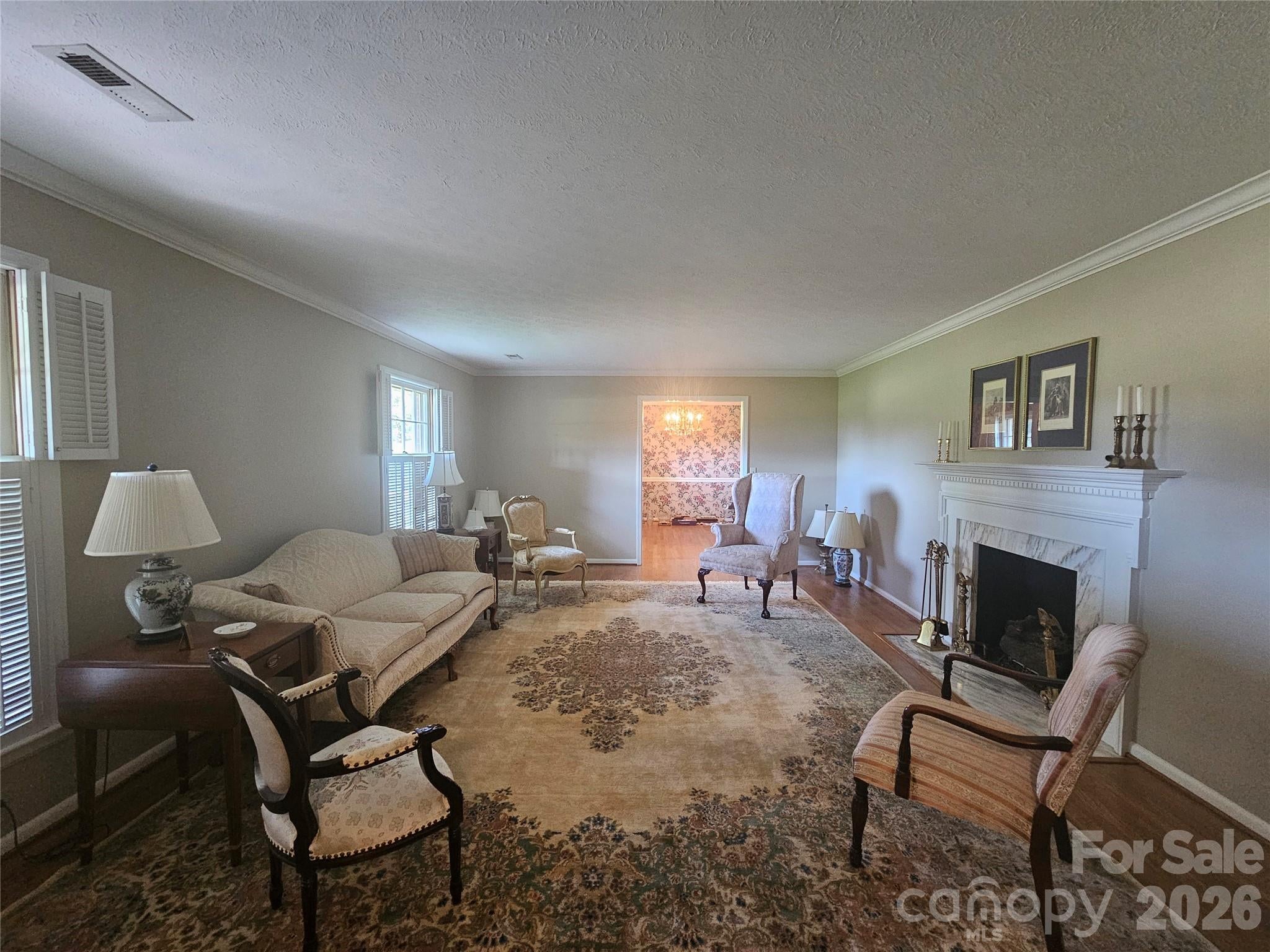 524 Country Club Circle