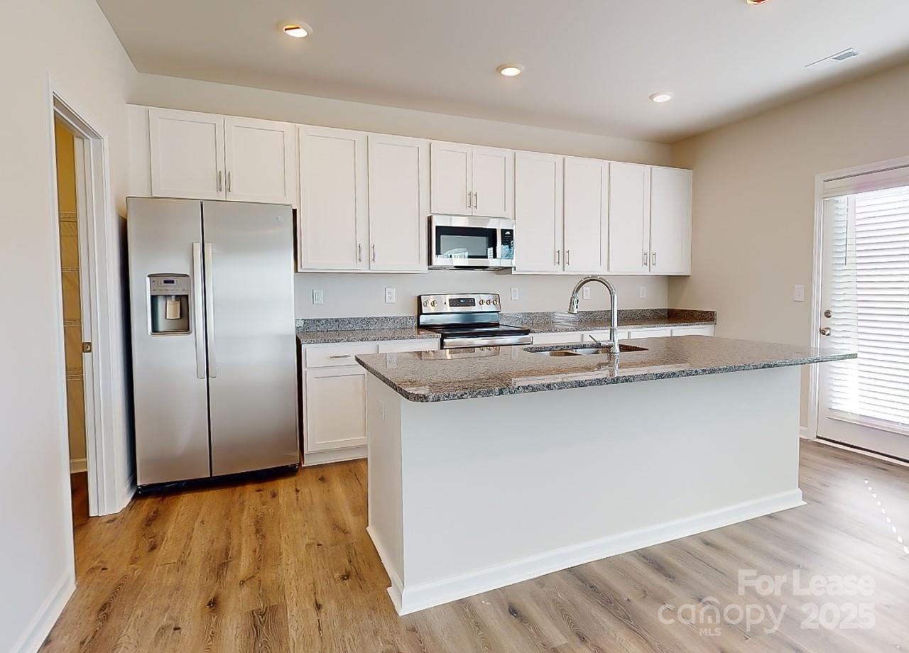 Troutman, North Carolina 28166, United States, 4 Bedrooms Bedrooms, ,3 BathroomsBathrooms,Residential,Active,18876