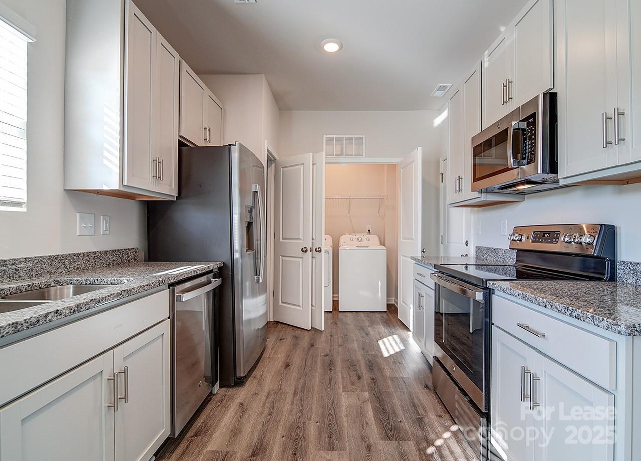 Troutman, North Carolina 28166, United States, 4 Bedrooms Bedrooms, ,3 BathroomsBathrooms,Residential,Active,18876