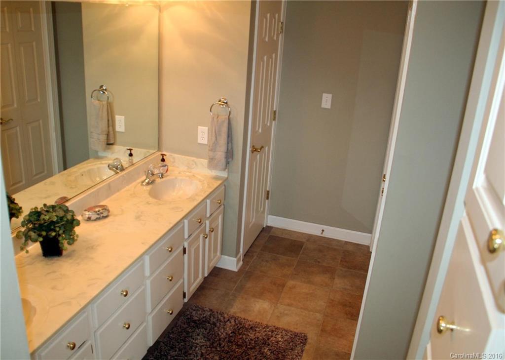 Meadow Oaks - Residential