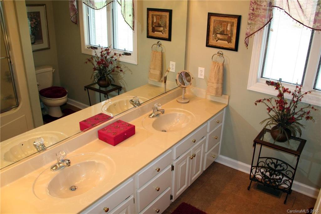 Meadow Oaks - Residential