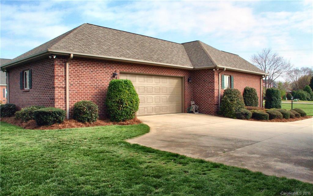 Meadow Oaks - Residential