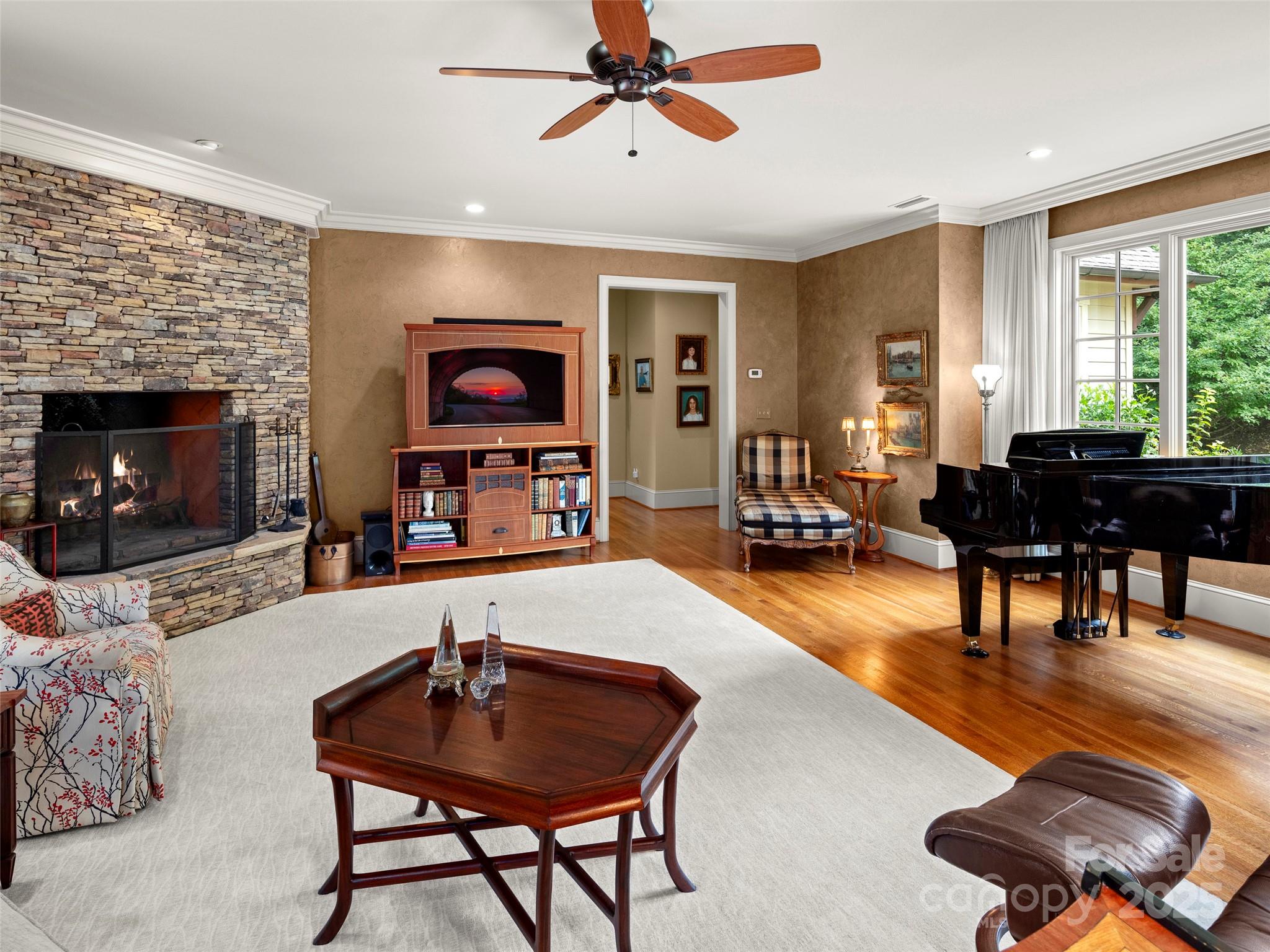 672 Walnut Valley Parkway