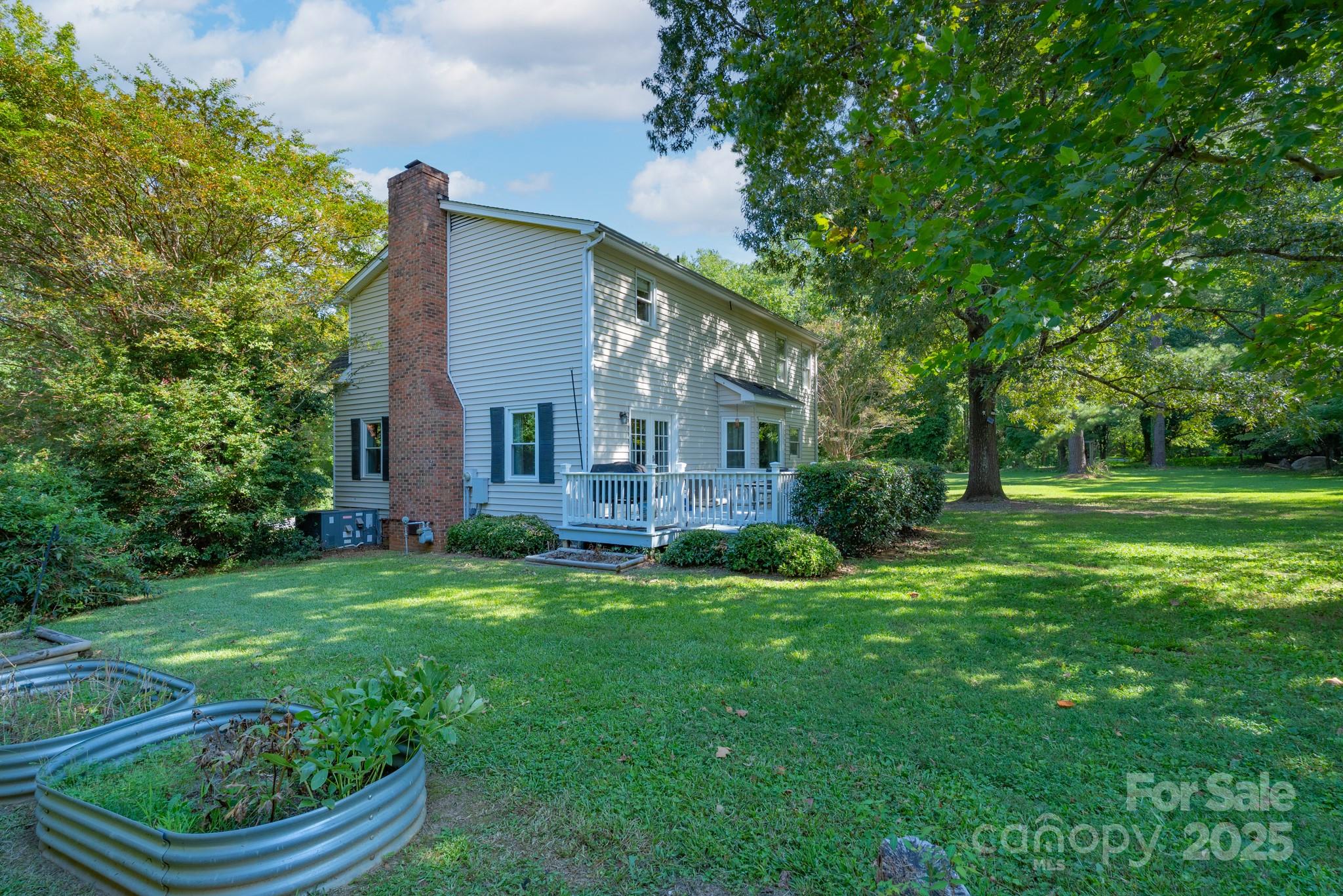 Pinetuck - Residential