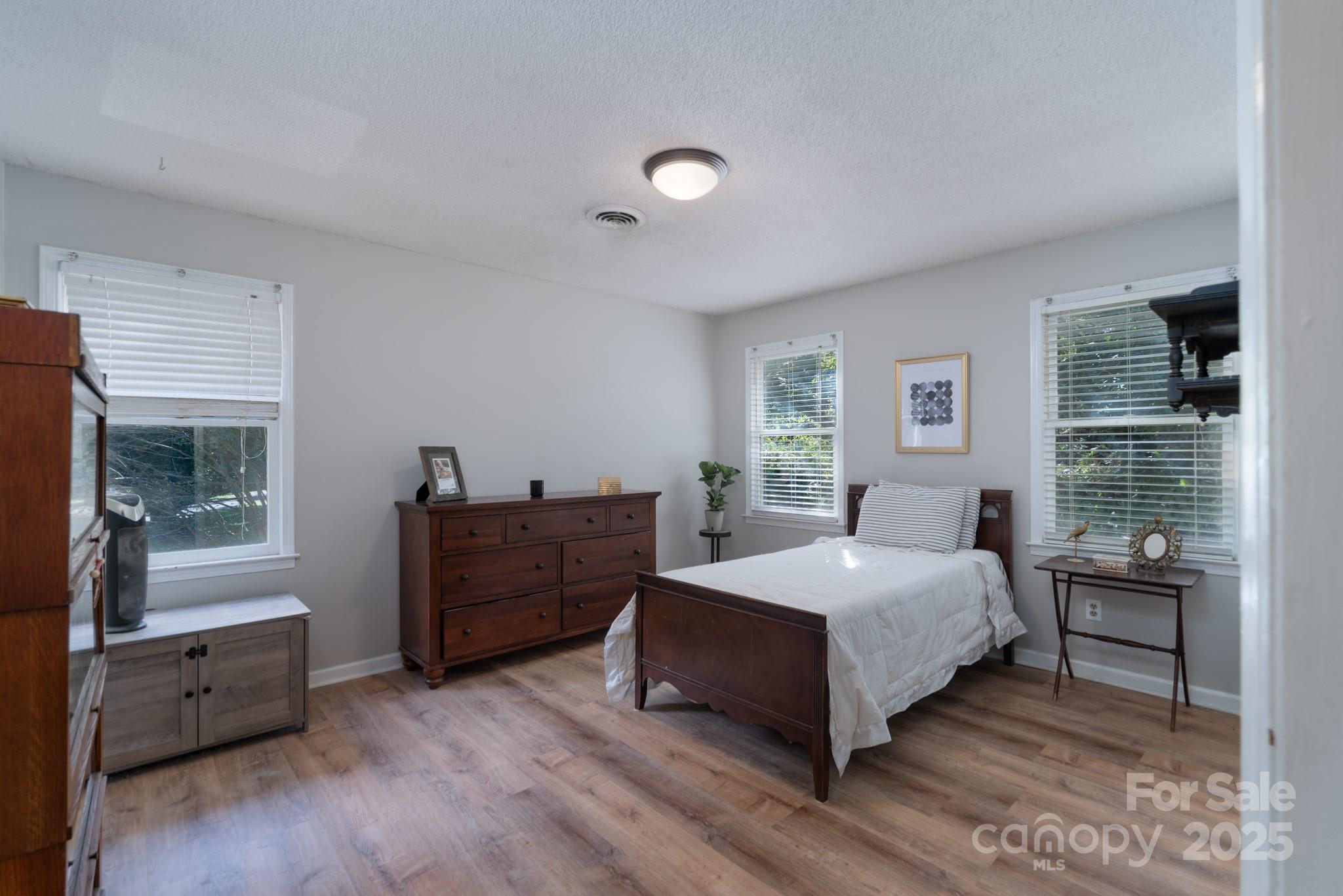 Pinetuck - Residential