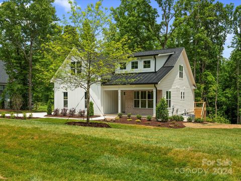 A home in Mt Ulla