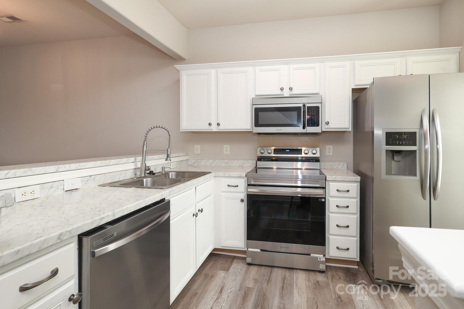 14713 Lions Pride Court