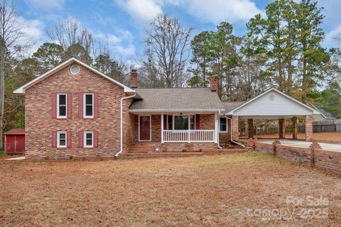 Photo of 304 West Street, Kershaw, SC 29067 (MLS # 4328662)
