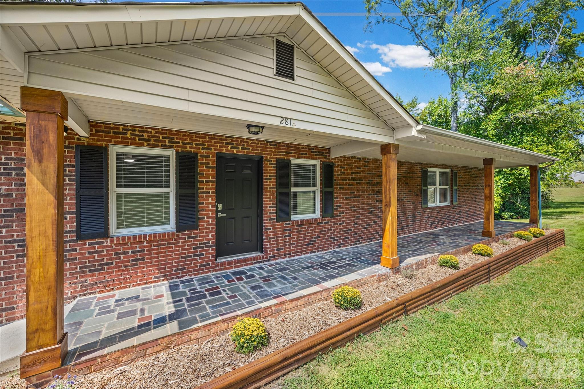 281 Schoolside Drive