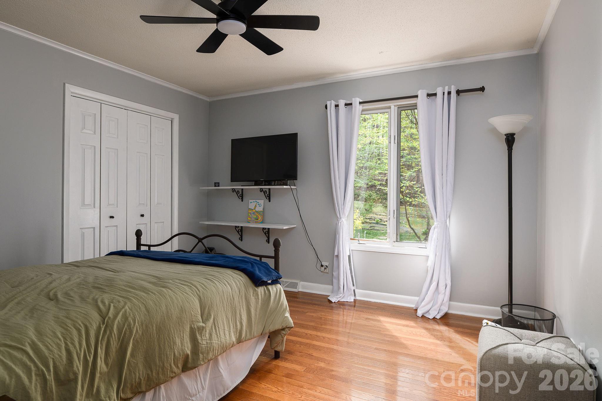 Mallard Lakes - Residential