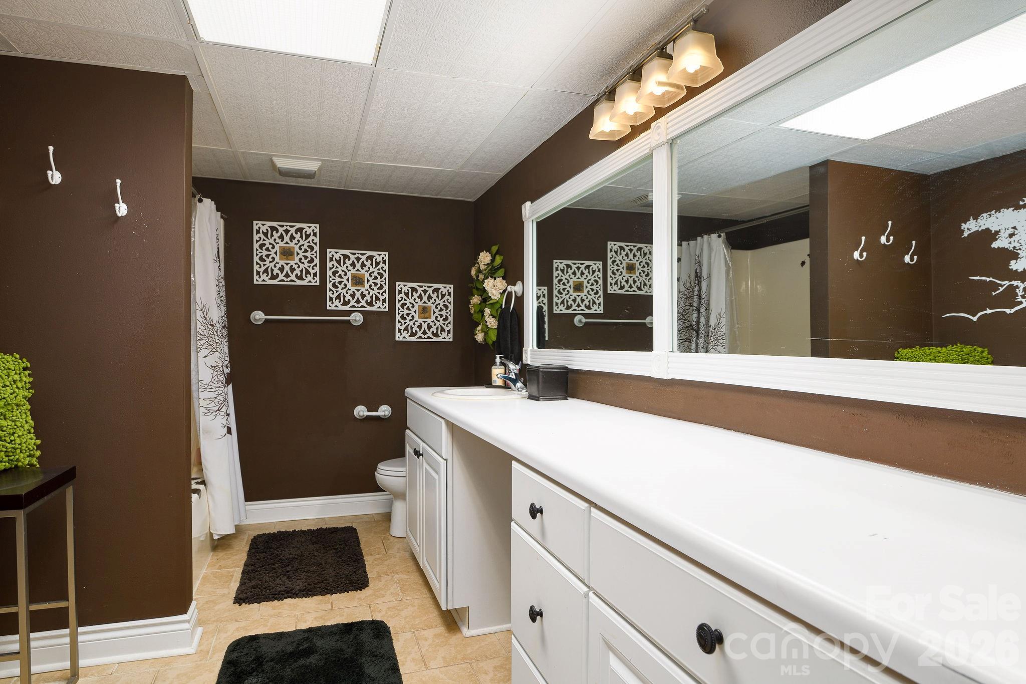 Mallard Lakes - Residential