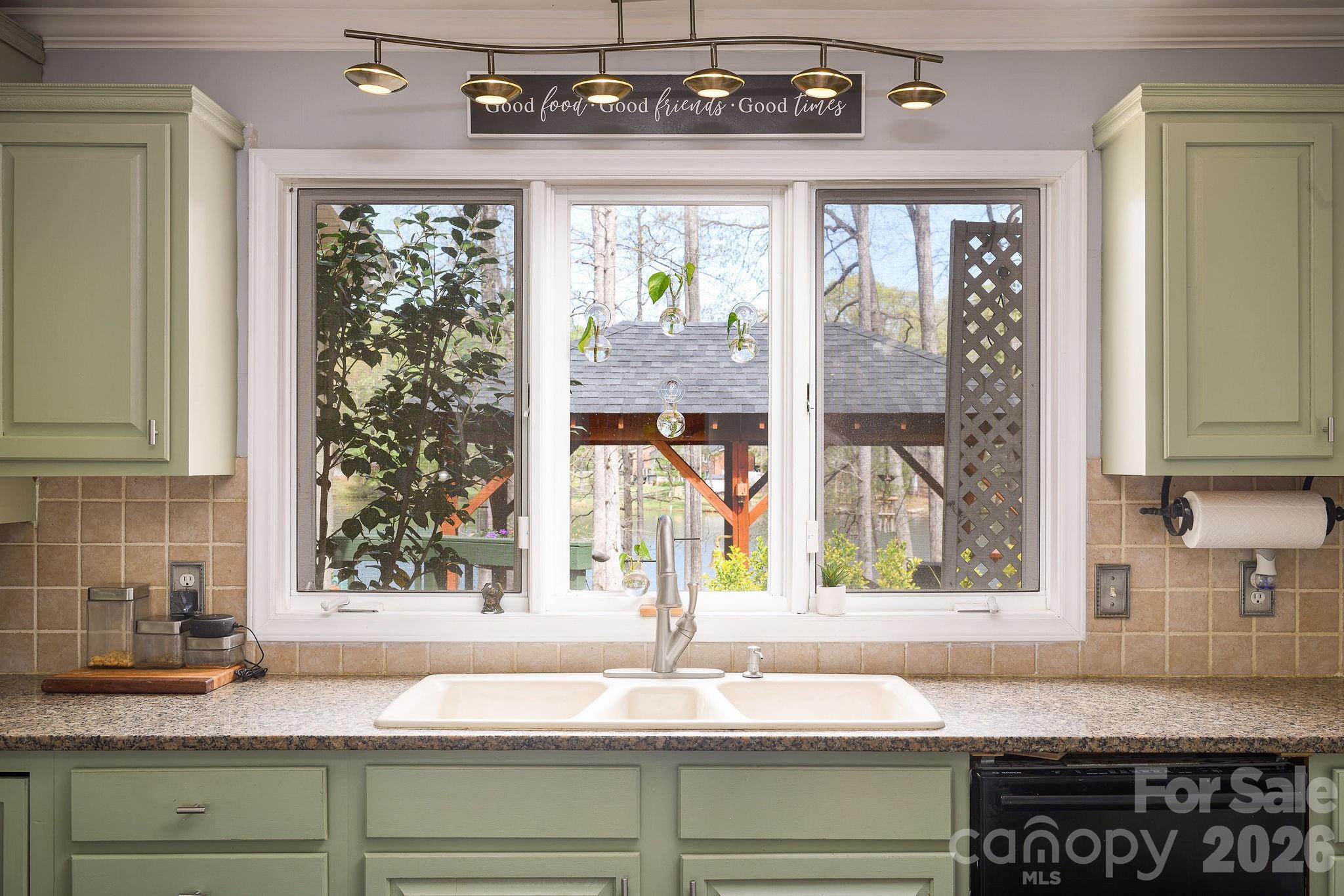 Mallard Lakes - Residential