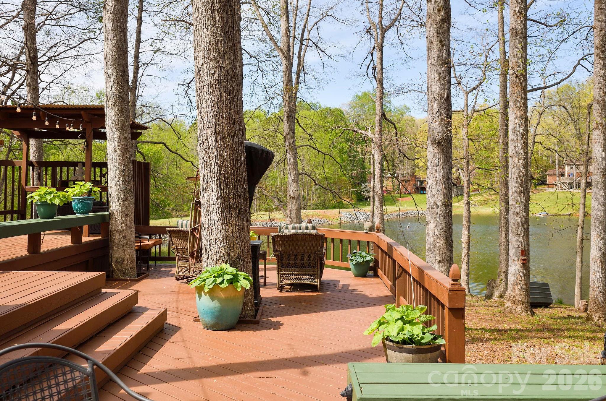 Mallard Lakes - Residential