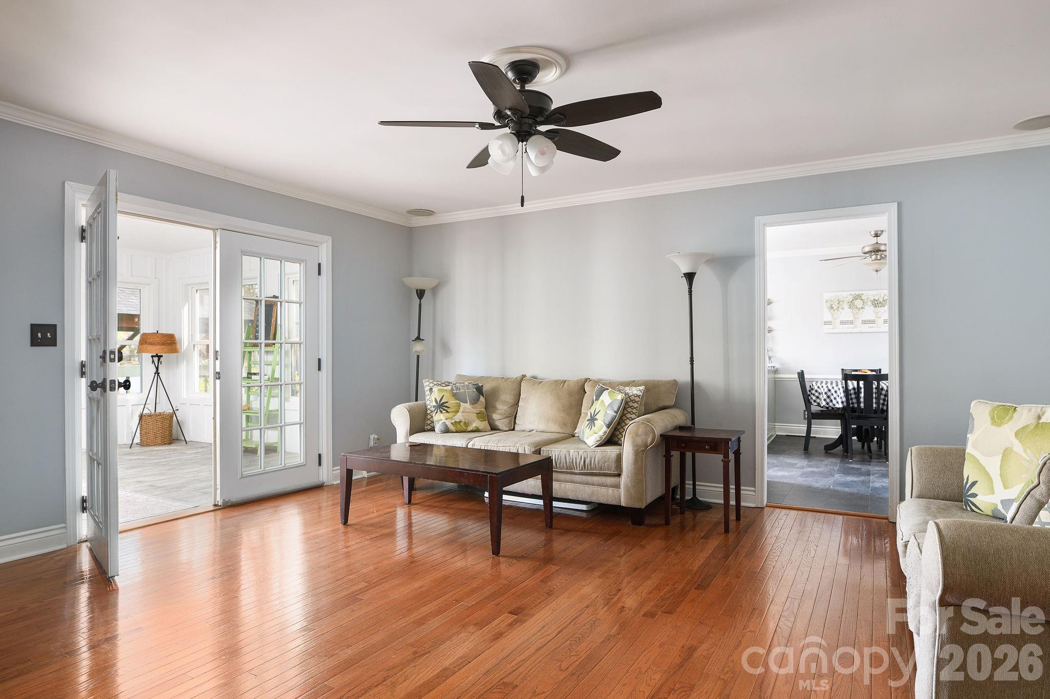 Mallard Lakes - Residential