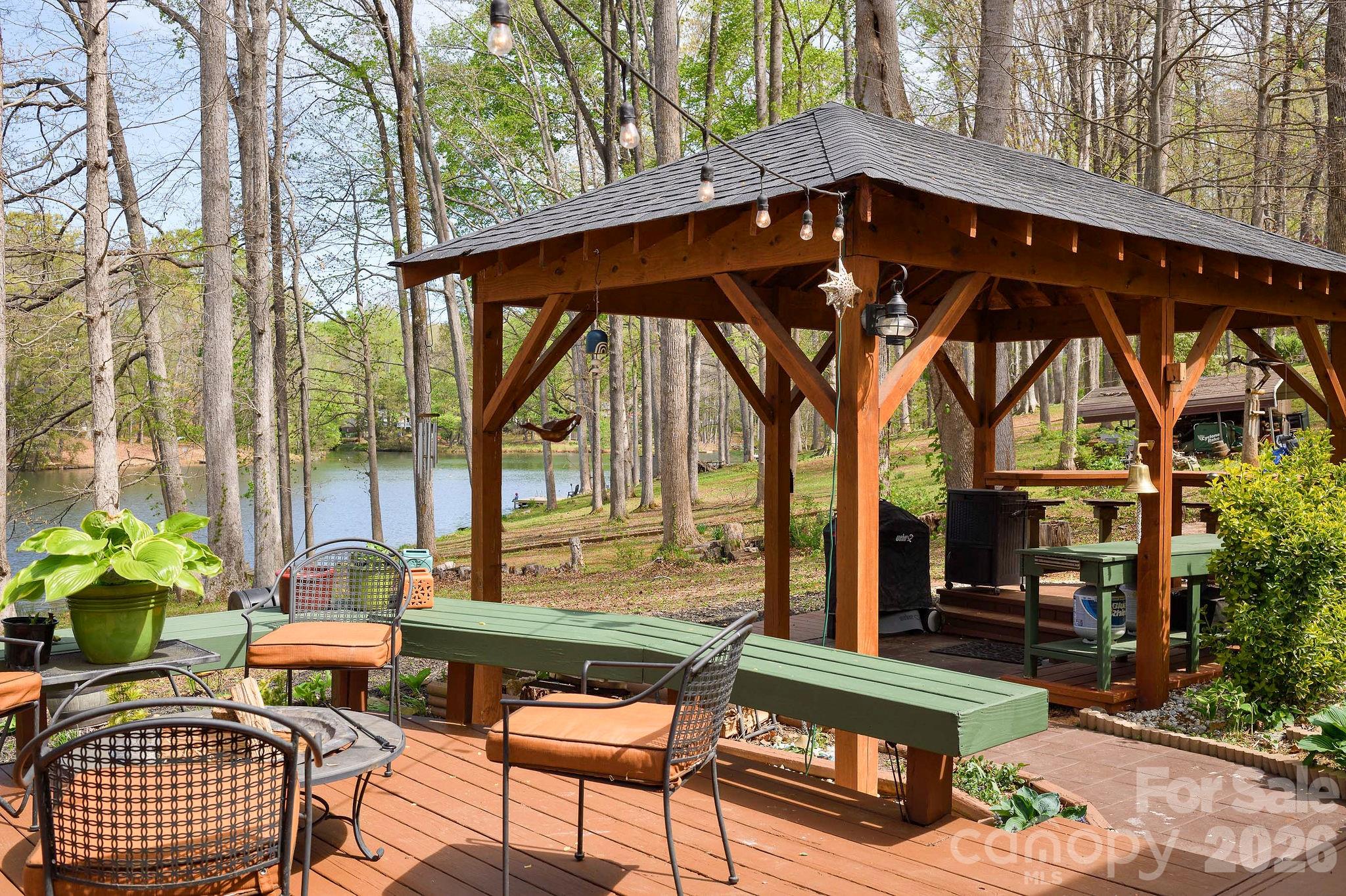 Mallard Lakes - Residential