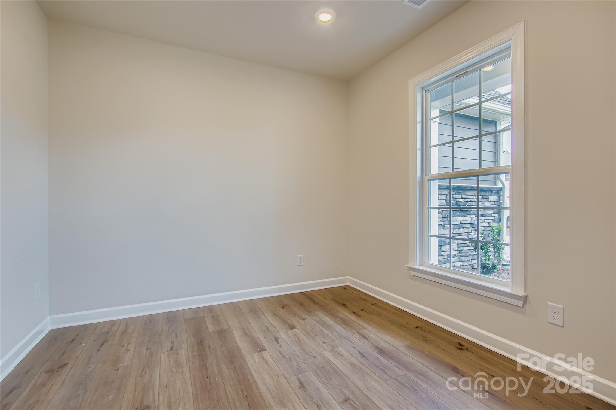 2249 Moon Crest Road