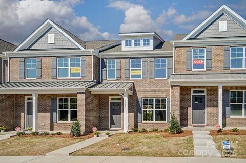 5548 Stafford Road 29 Charlotte NC 28215