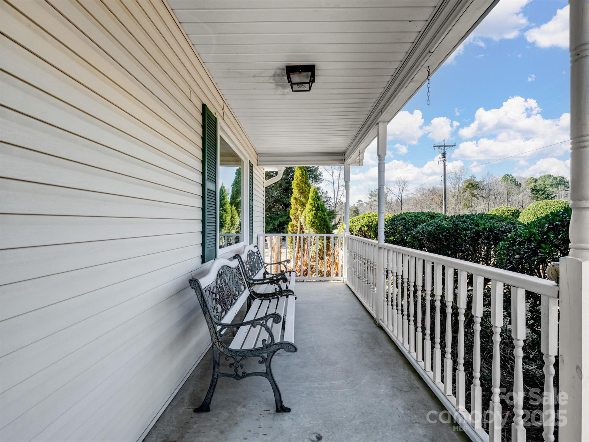 1909 Charlotte Highway